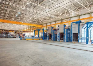 Neotroni LED lighting in an industrial hall